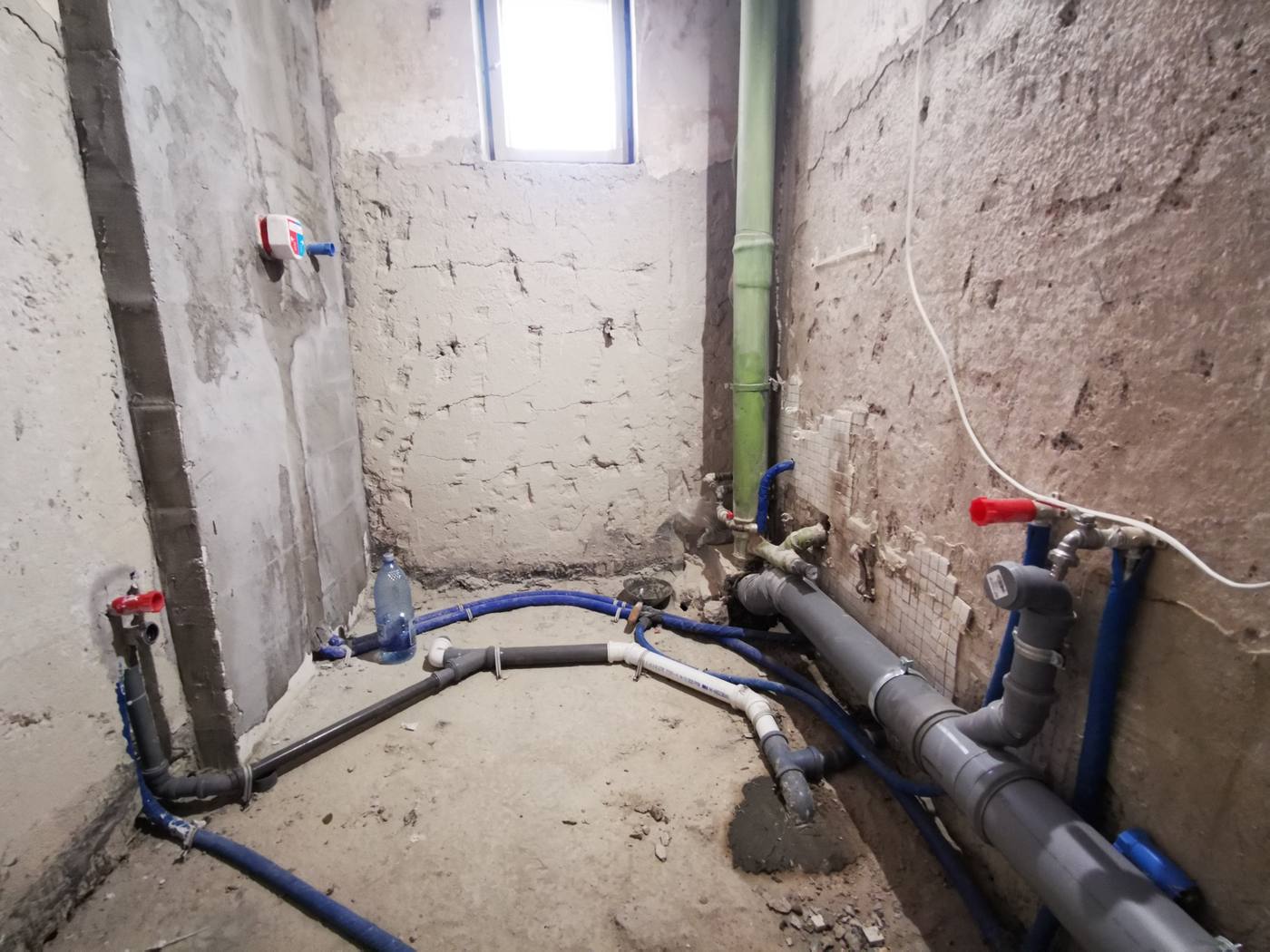 Instalații sanitare și canalizare baie